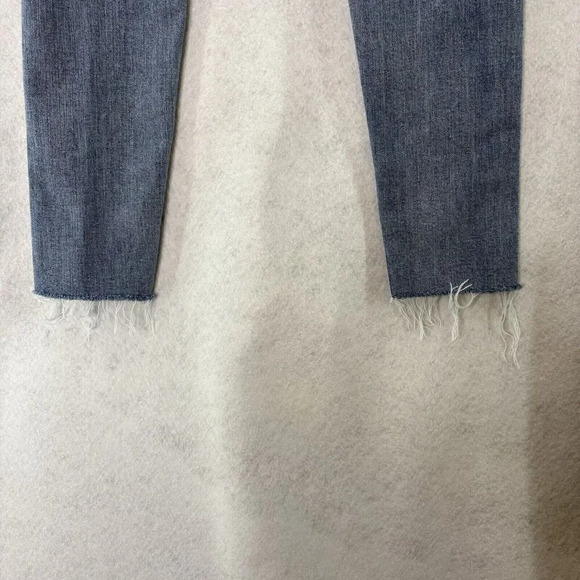 Levis Women’s Wedgie Skinny Jeans Size 24 Distressed Button Fly Stretch Fray Hem - Picture 6 of 9